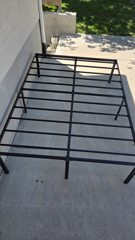 Black Metal Full/Queen Size Platform Bed Frame - Sturdy Mattress Foundation