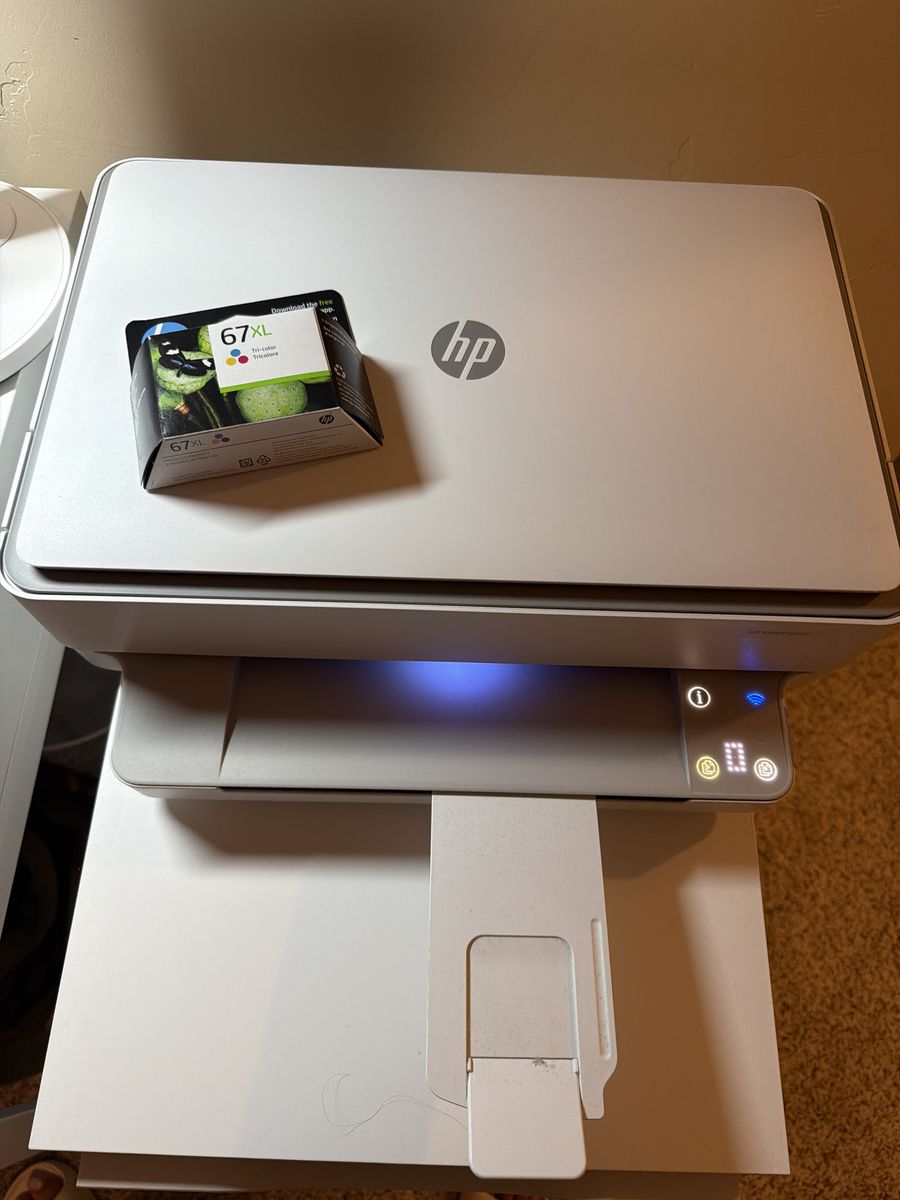 HP Envoy 6055 Printer/Scanner + Ink! New!
