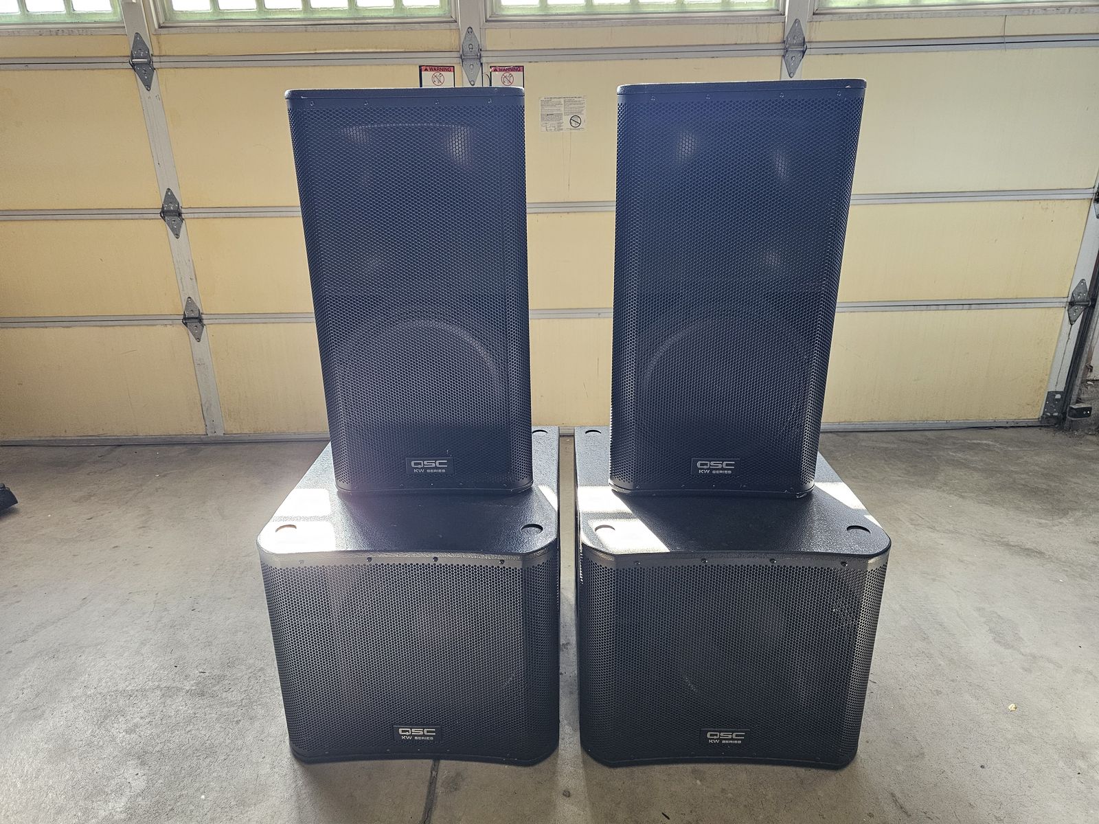 (2) QSC KW 152 Two Way Active Speakers and (2) QSC KW 181 Subwoofers -- Sound reinforcement speakers & subwoofers Package