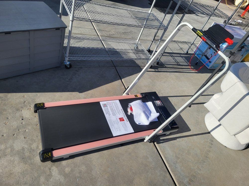 NFC CTO5 Walking Pad Treadmill 
Qty-1