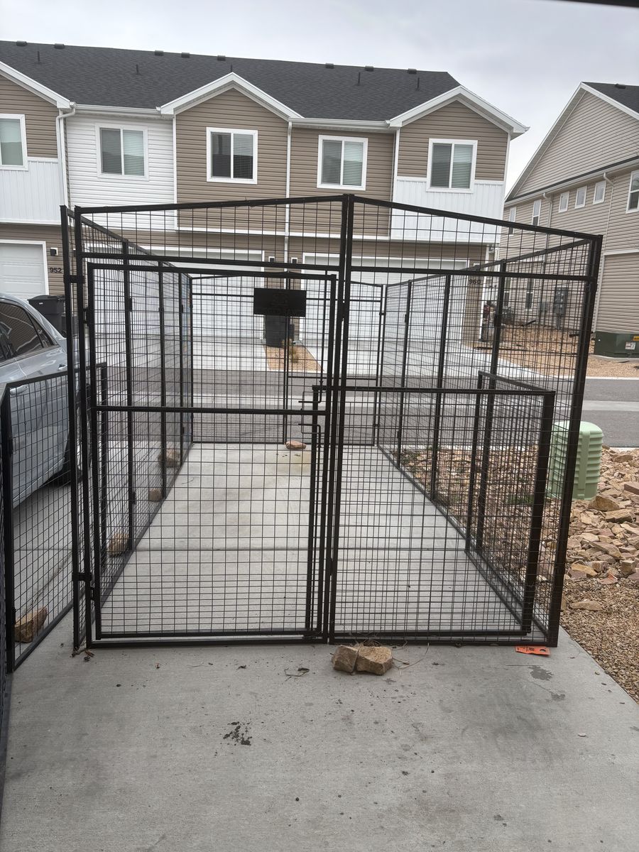 Rugged Ranch chicken run with FULL ROOF.