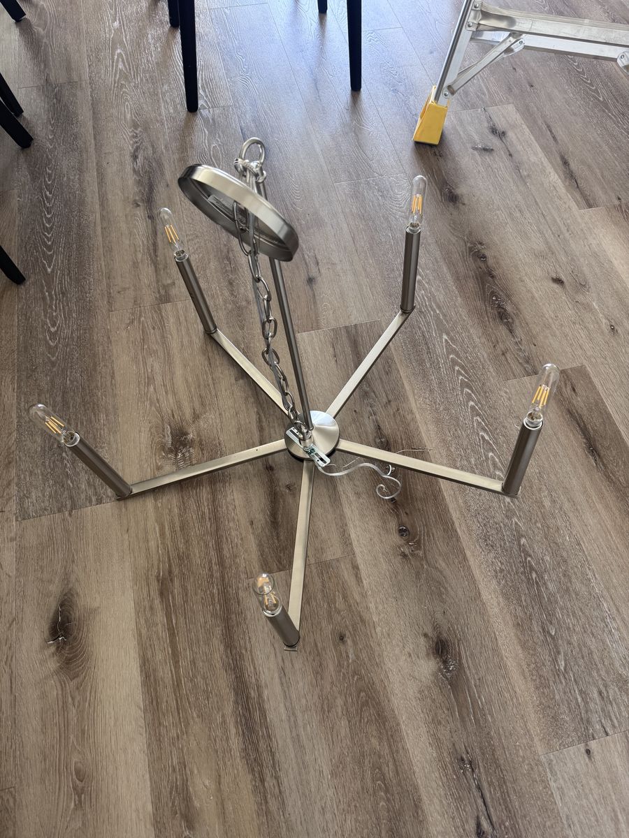 Chandelier light 