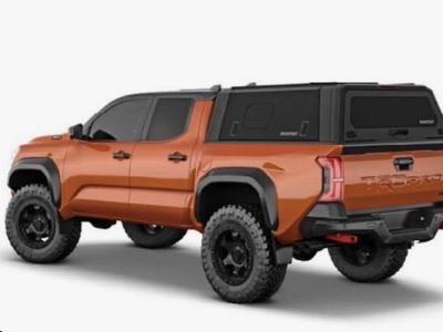 RSI SmartCap EVO Truck Bed Topper Shell for Chevrolet Silverado / GMC Sierra 1500