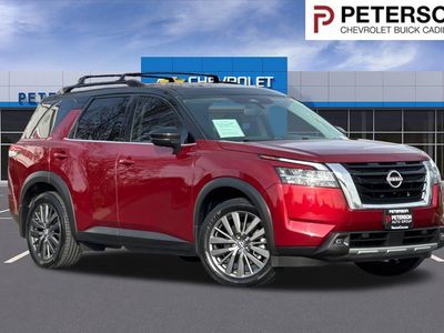 2022 Nissan Pathfinder SL