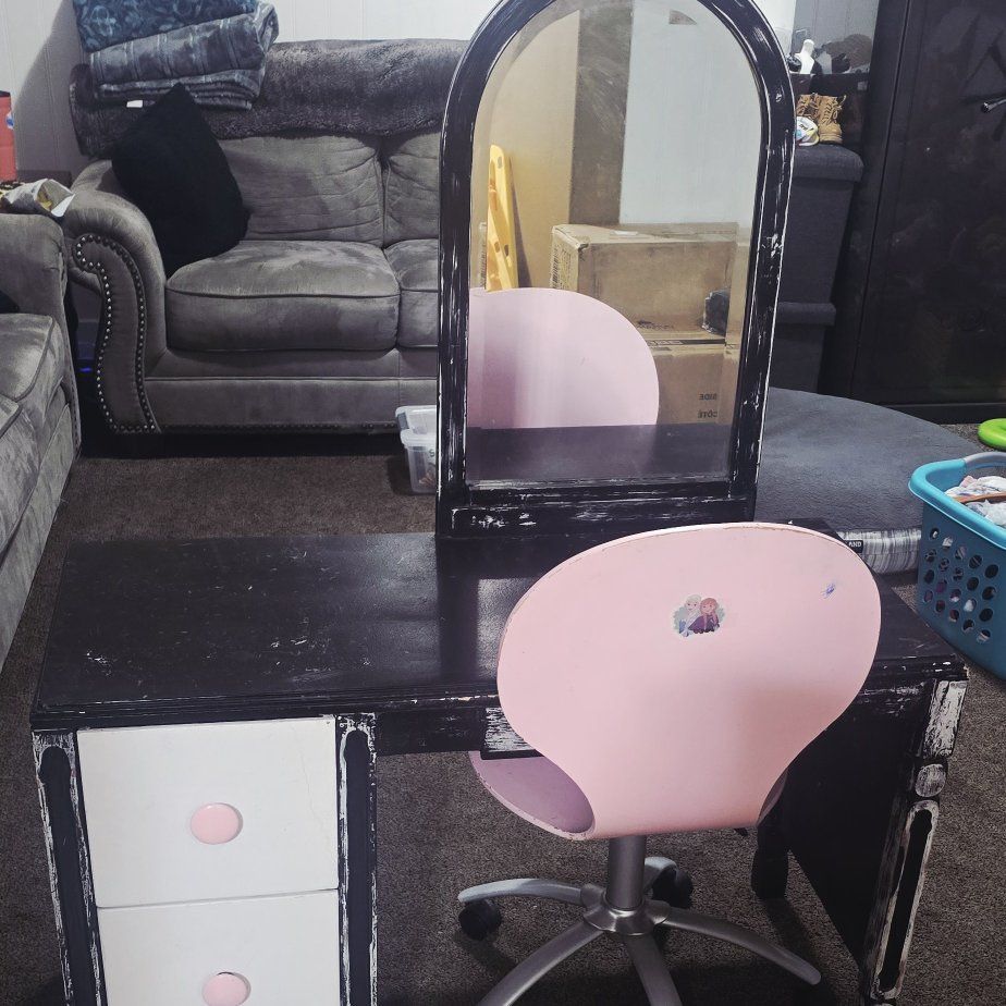 Vanity and desk chair