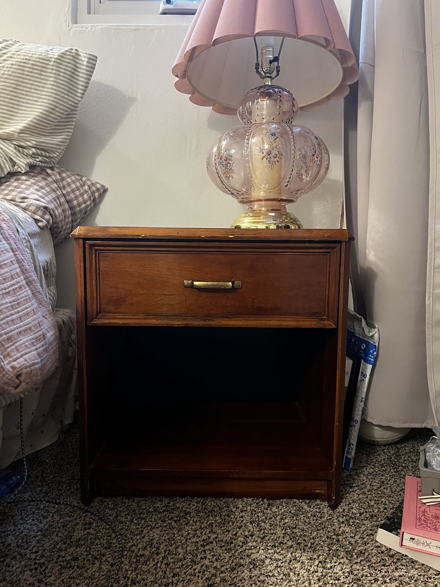 American of Martinsville Nightstands - Pair