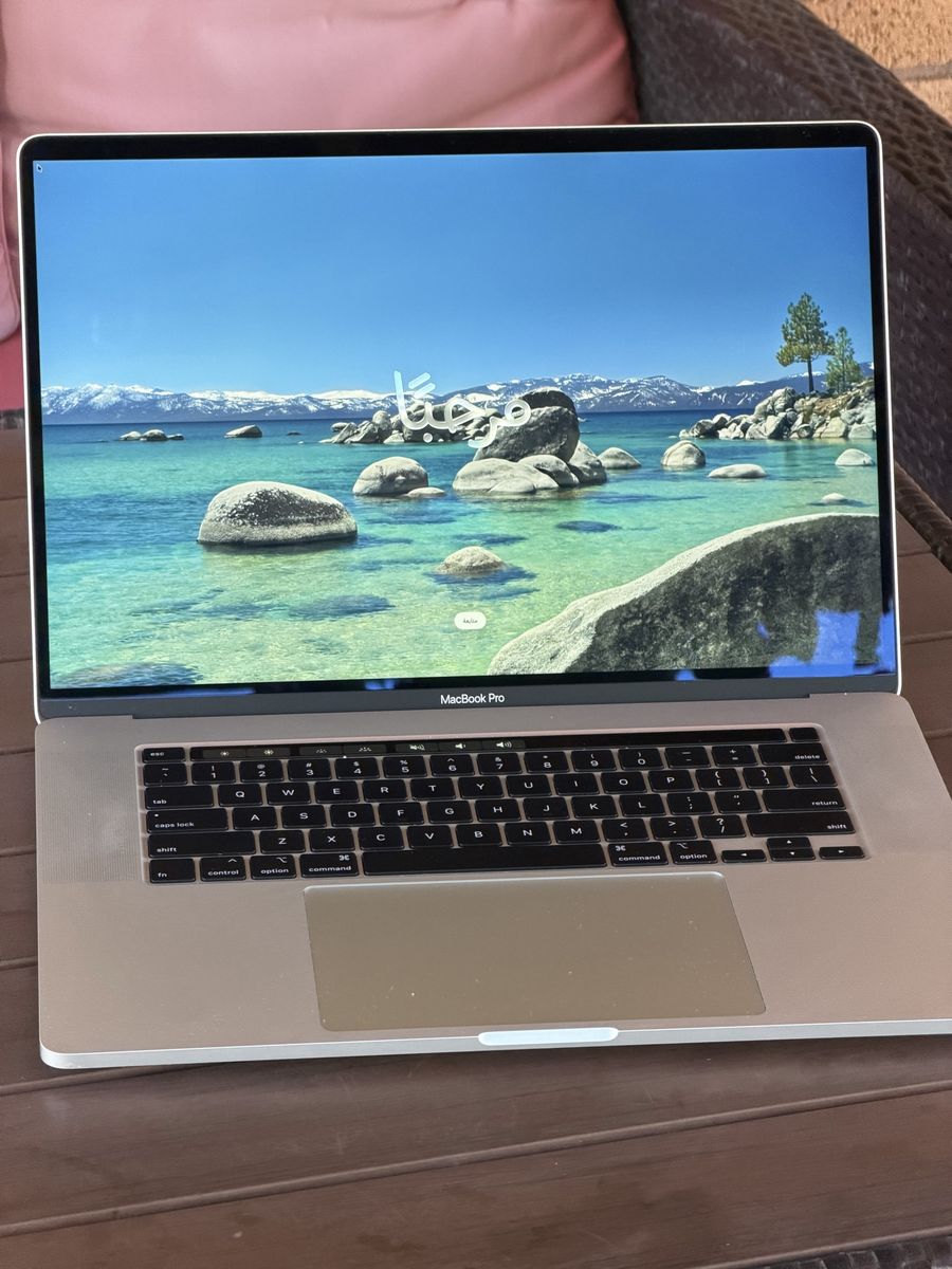 16” MacBook Pro (2019) Intel Processor 2.6Ghz 6-core i7, 16GB RAM, 512GB Flash Drive