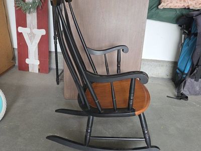 Excellent condition!!! Vintage L. Hitchcock Stenciled Rocking Chair – Black & Gold Harvest Motif