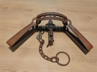 BEAR TRAP authentic Denali #15
