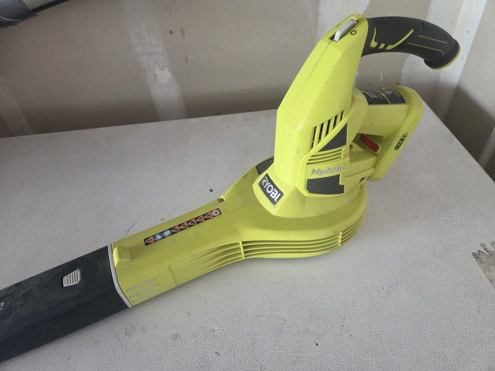 Ryobi hybrid leaf blower
