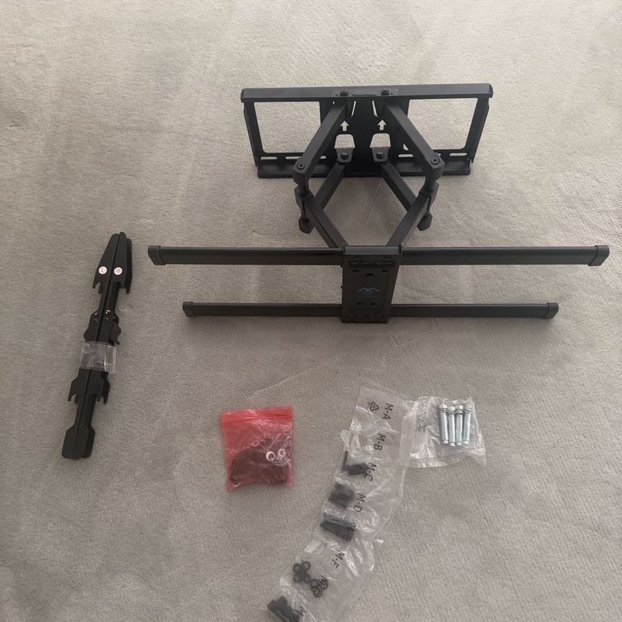 Perlesmith PSLF1K Full Motion TV Wall Mount Bracket 132 lbs Capacity up to 80”