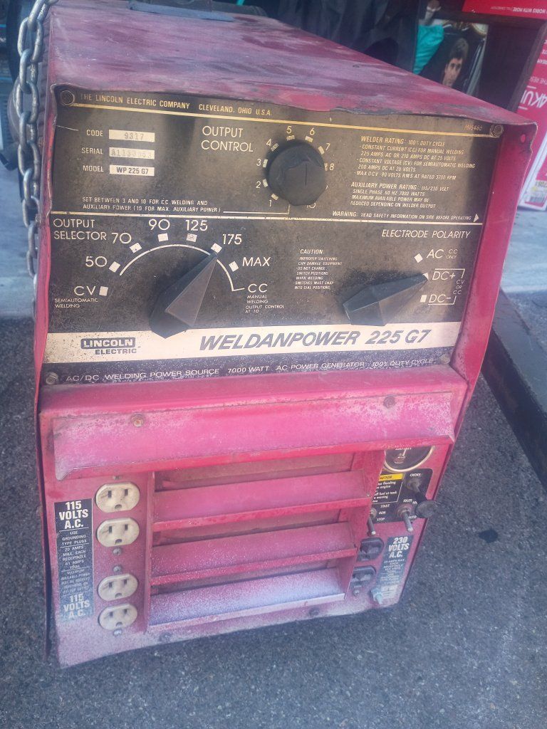 Lincoln Electric WELANPOWER 225 G7 Welder Generator - 7000W AC Power, 115/230V AC/DC