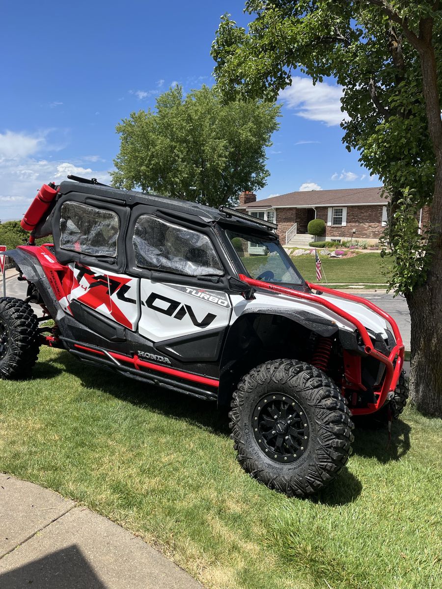 2021 Honda Talon Turbo UTV - 600 Miles, Red/White, Clean Title