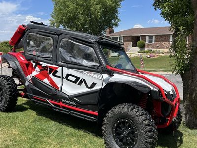 2021 Honda Talon Turbo UTV - 600 Miles, Red/White, Clean Title
