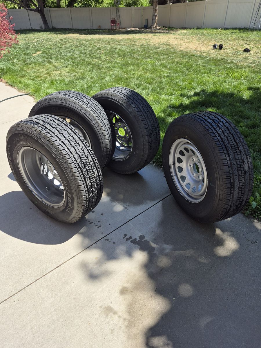 4 wheels/tires 255/70 R 17