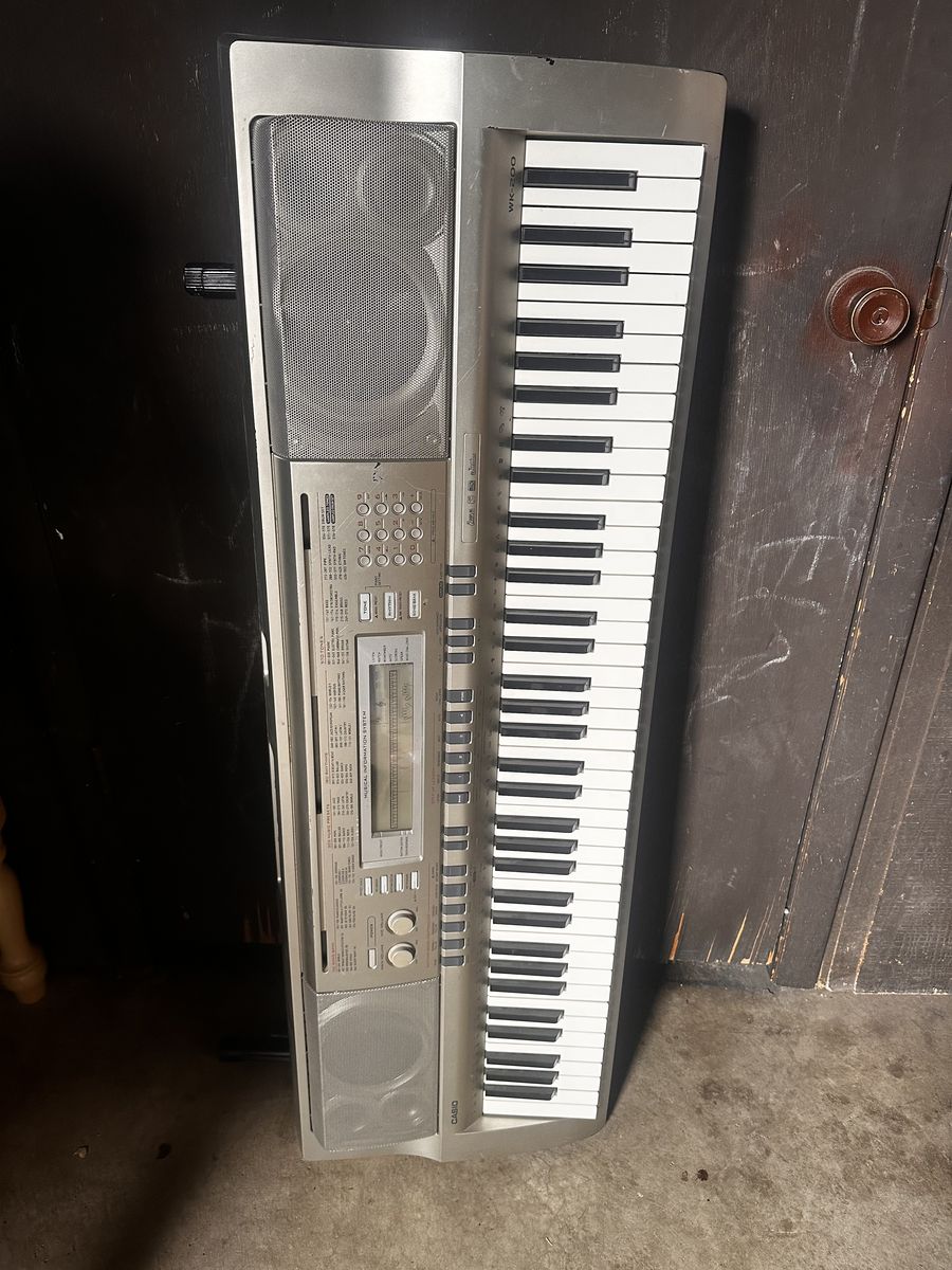 Casio Keyboard & Stand