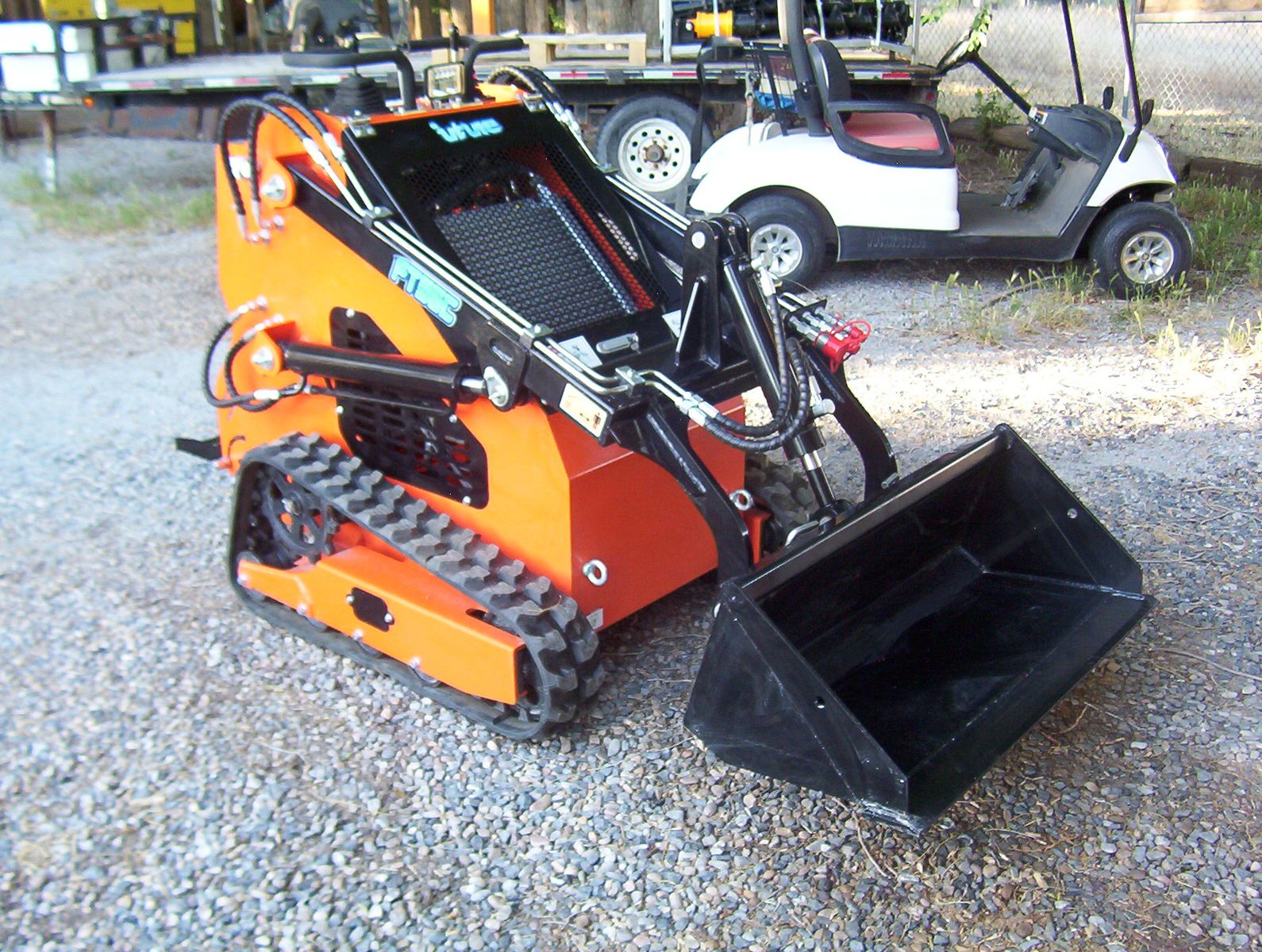 MINI SKID STEER
