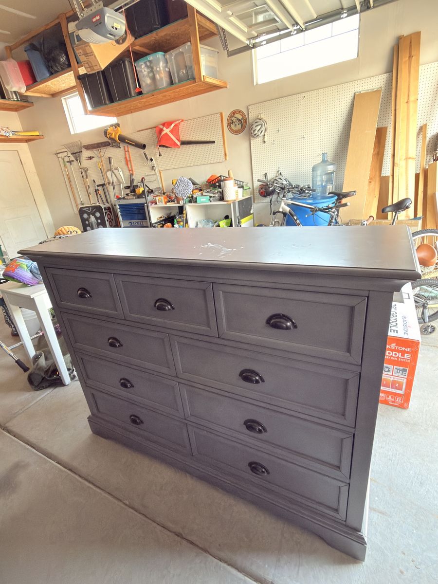 Dresser