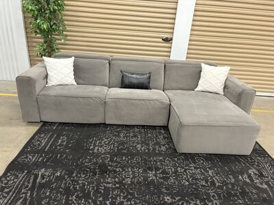 Reclining Sectional Couch (Free Delivery)