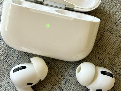 Apple AirPods Pro (Gen 2) - Mint