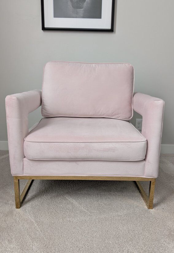 Contemporary Pink Velvet Chair