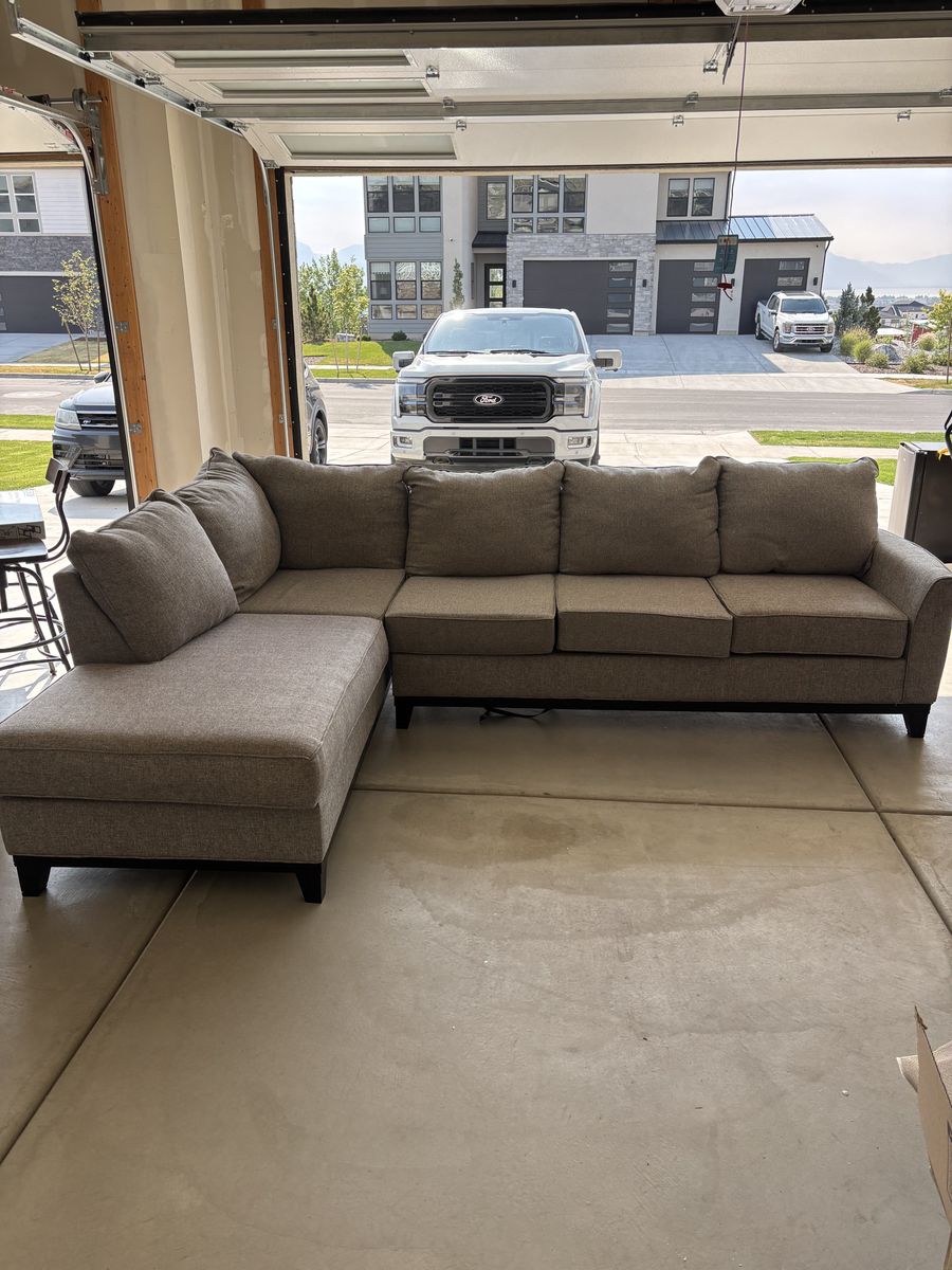 Couch - Gently used still in excellent condition