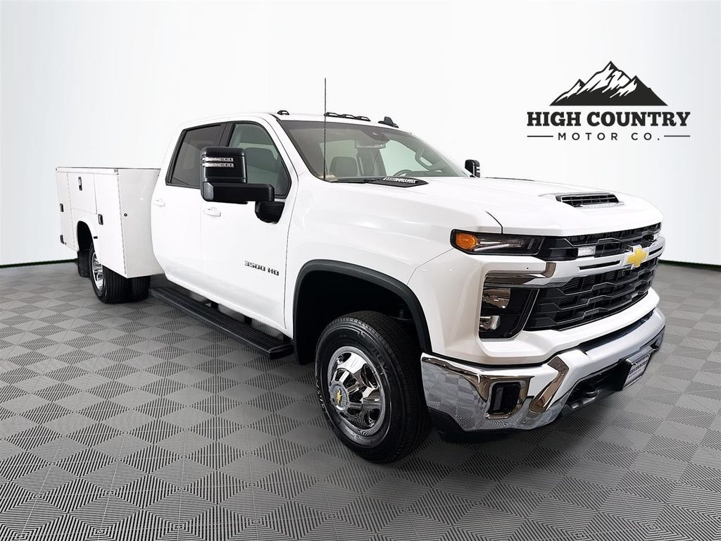2024 Chevrolet Silverado 3500 LT