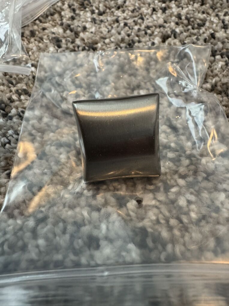 Cabinet Hardware 46count