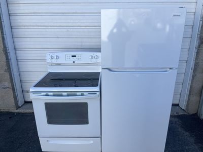 Great refrigerator and electric range,free delivery