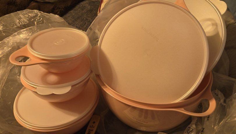 MOTHER'S DAY TUPPERWARE GIFT