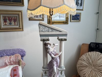 Giuseppe Armani Style Lamp