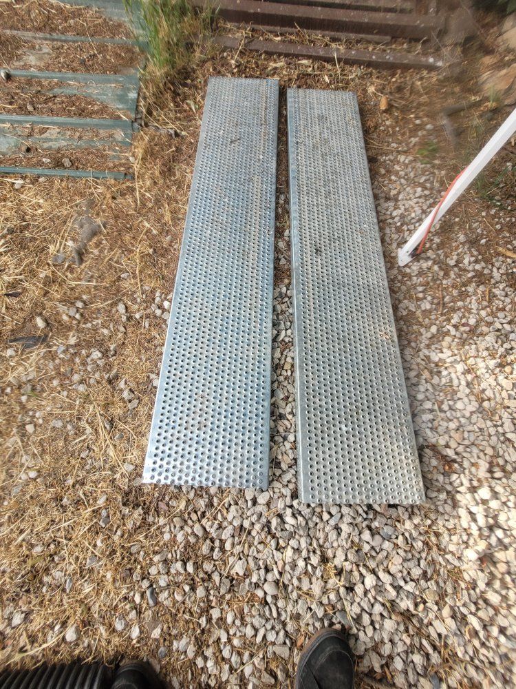 Metal Grated Walkway/Ramp Panels