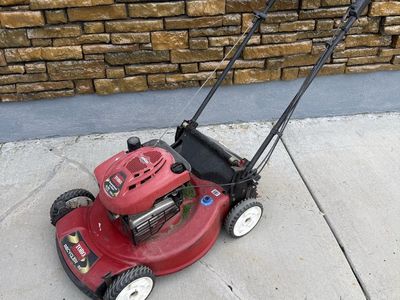 Toro personal pace self propelled lawnmower
