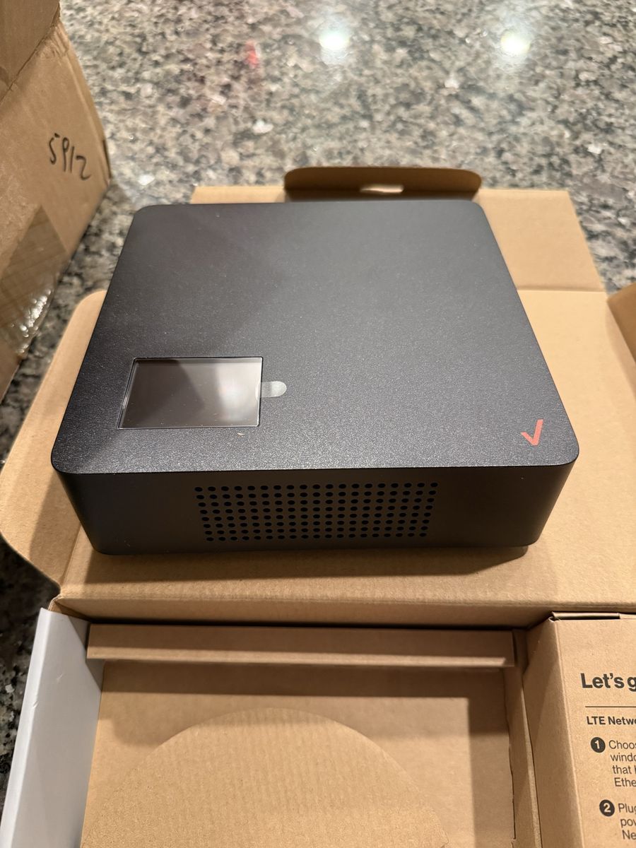 Verizon wireless LTE network extender
