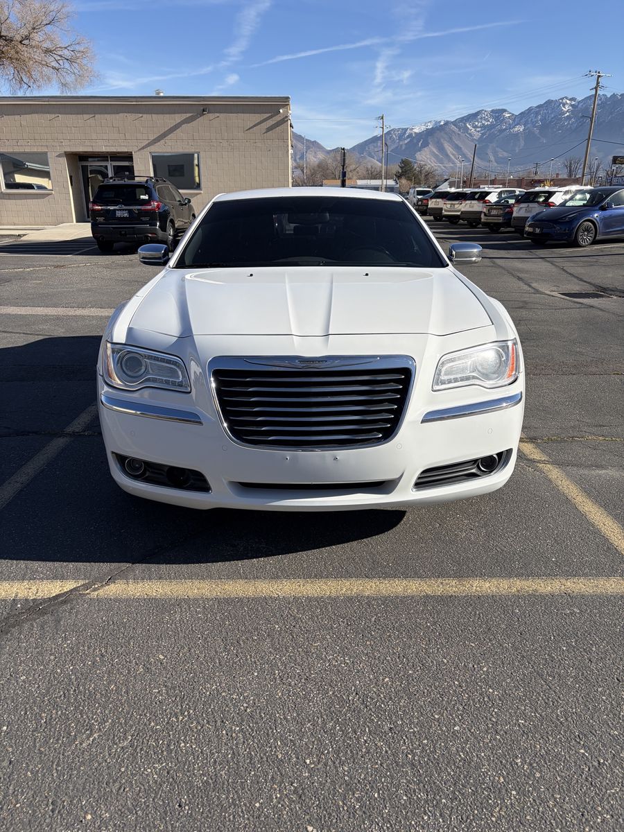 2011 Chrysler 300