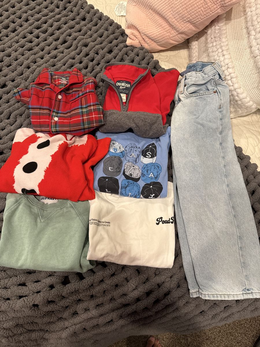 Boy's Clothing Lot size 5- 6T: Fleece Jacket, Flannel, Jeans, PJs, Sweatshirts & Tee