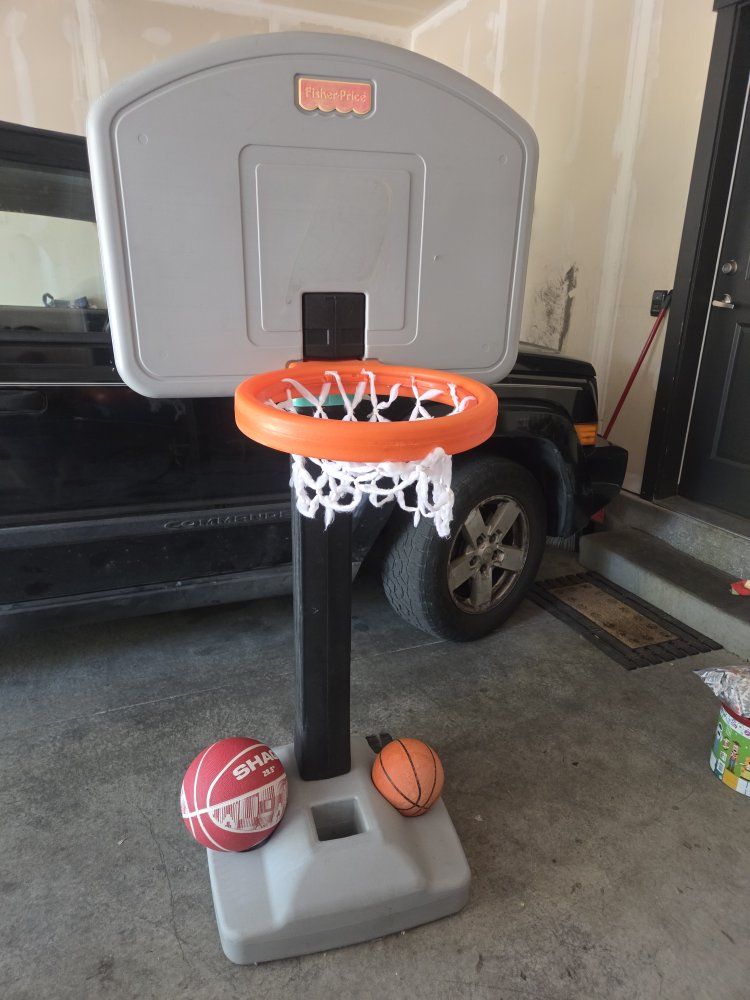 Kids basketball hoop