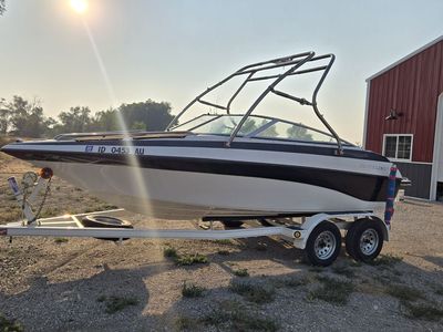 2006 Crownline 192 BR