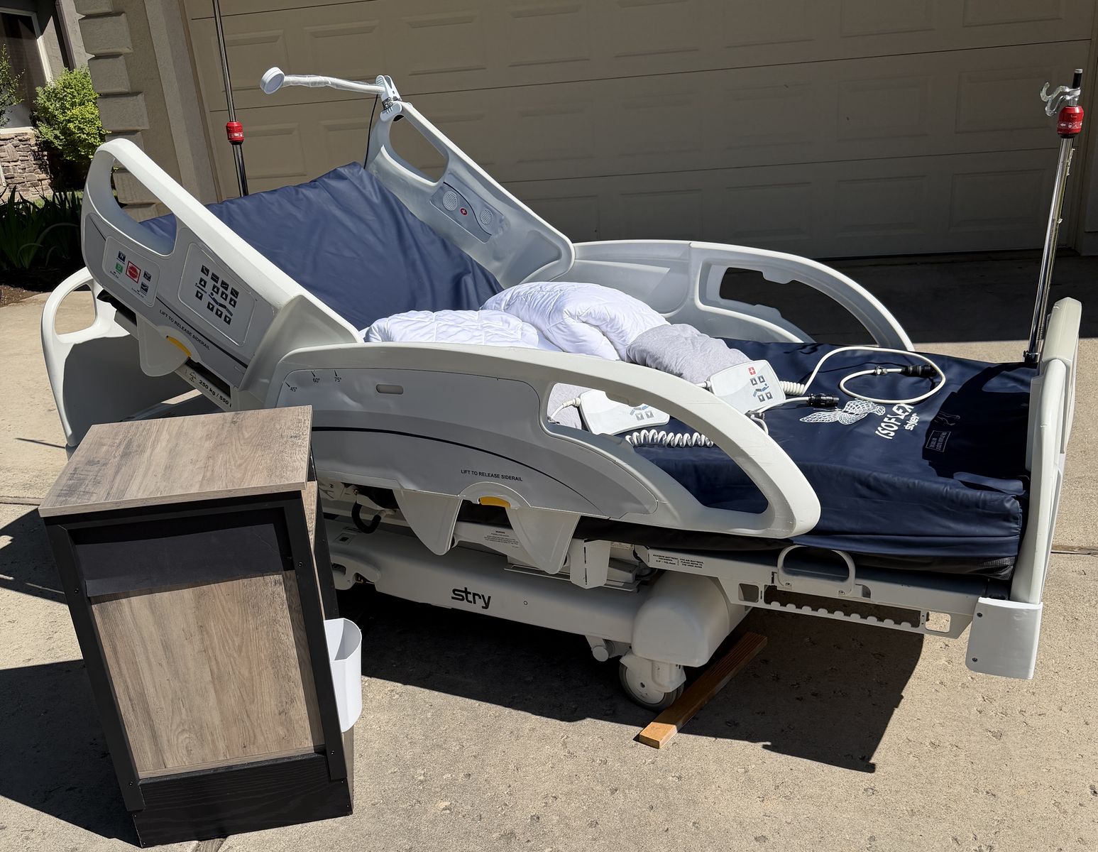Stryker Critical Care Hospital Bed model 2141 with Equipment Bundle