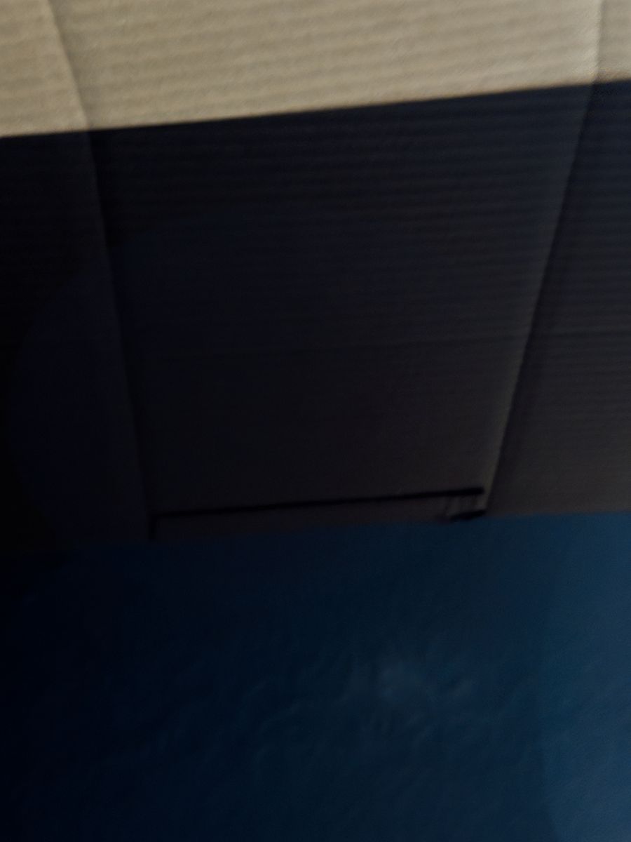 Main image 6