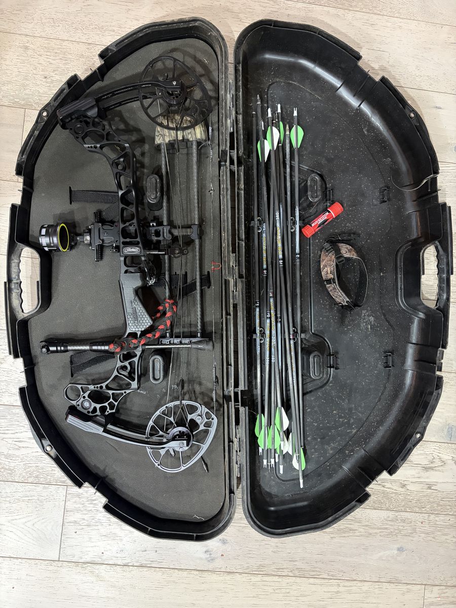 Mathews Triax Bow
