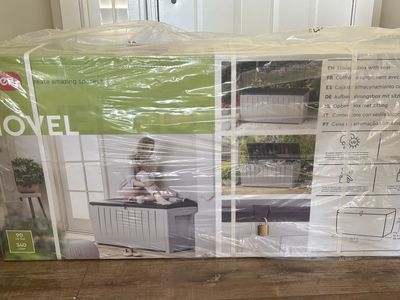 NEW Keter Novel 90 gallon Outdoor Storage Bench