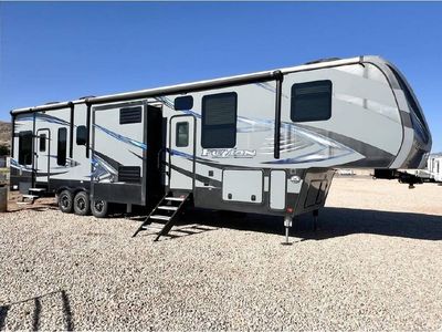 2017 Keystone Fuzion 423