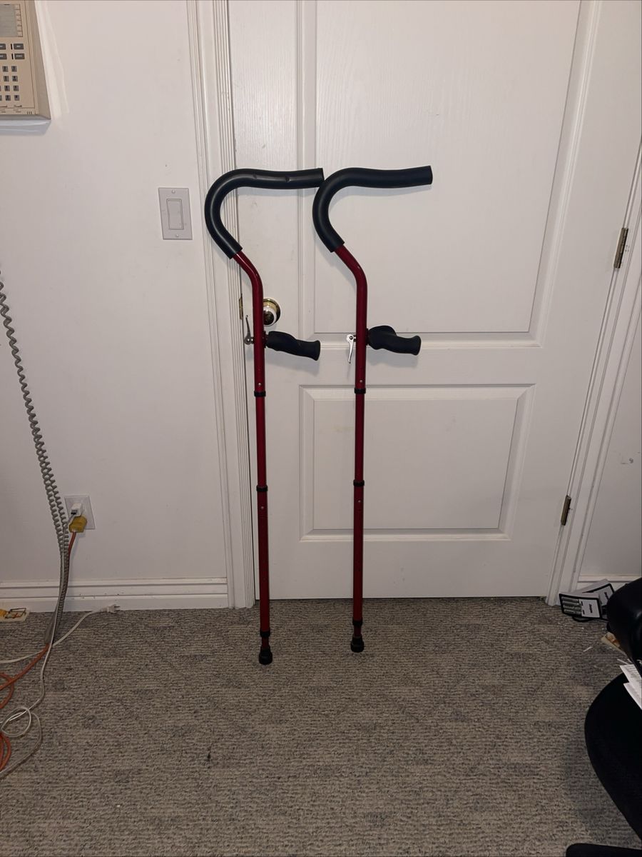 Ergonomic Crutches for a Small Adult