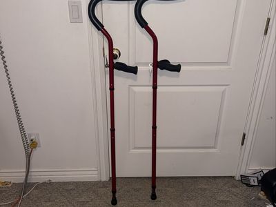 Ergonomic Crutches for a Small Adult