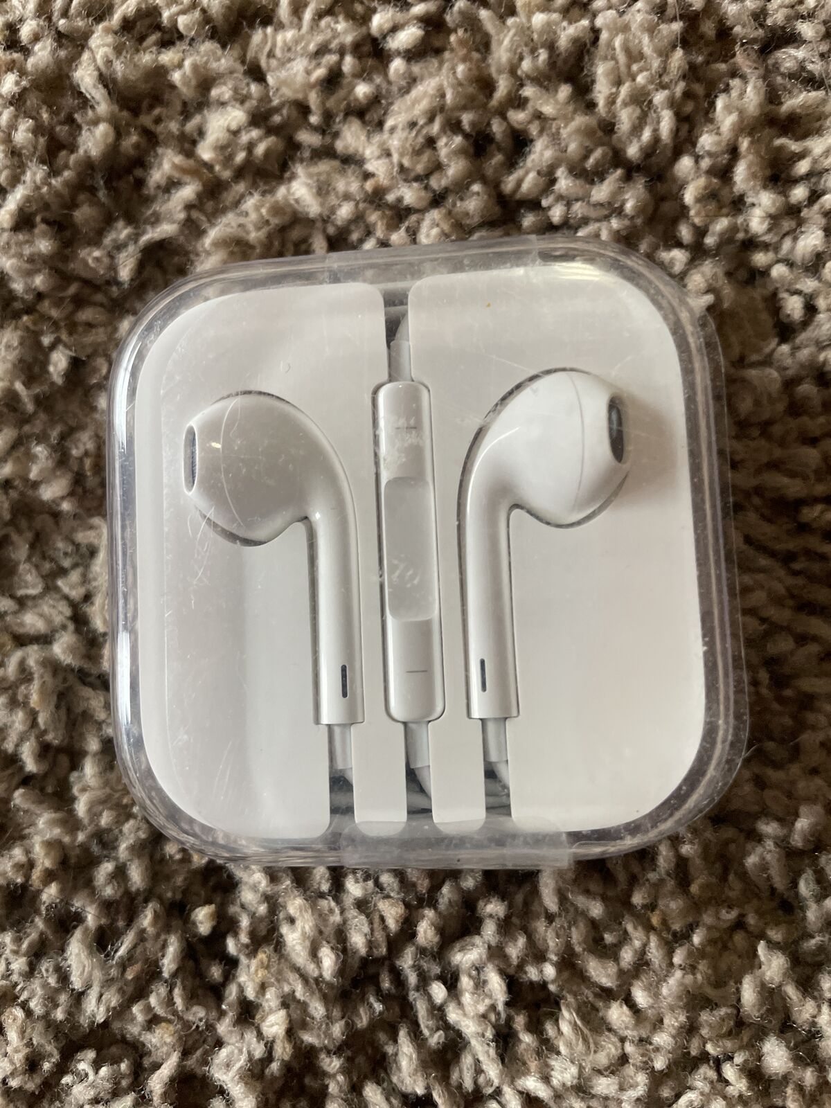 Apple earpods