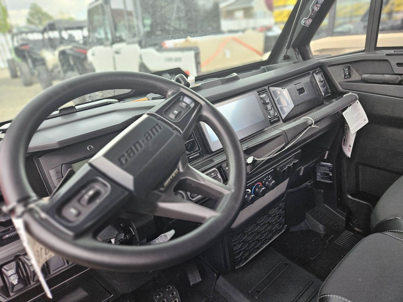 2026 Can-Am Defender MAX Limited HD11