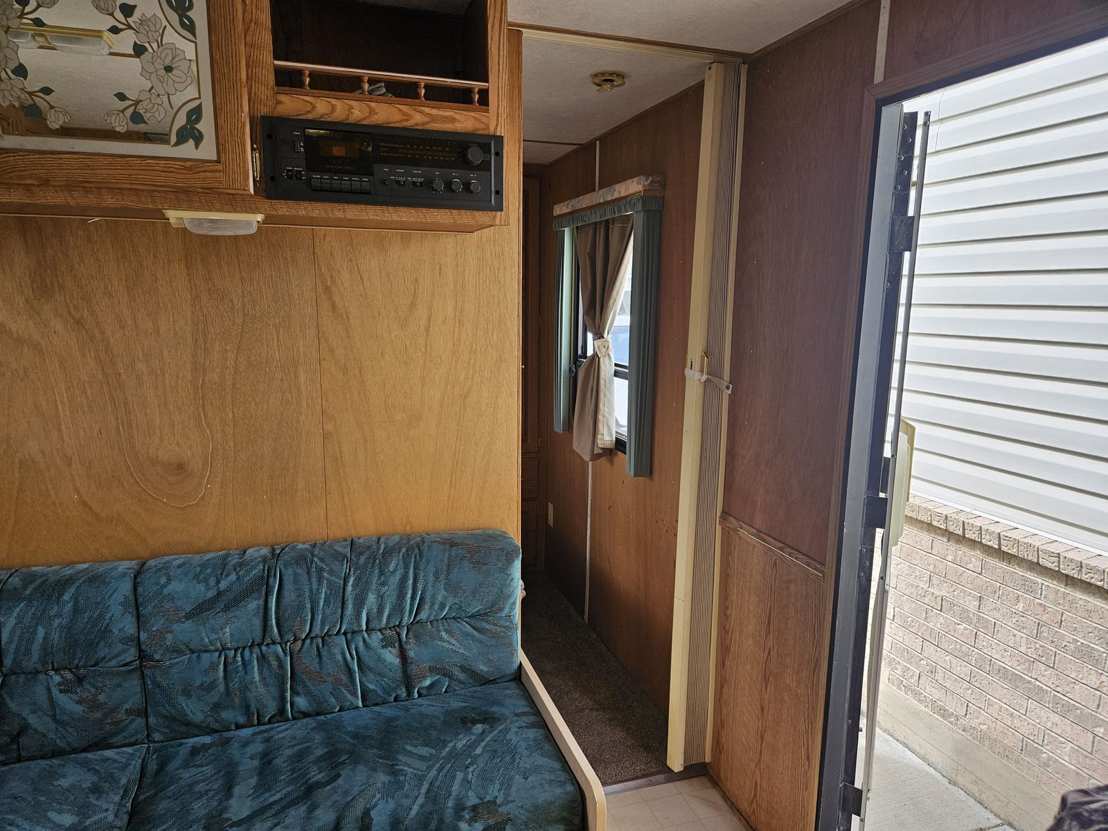 Main image 19