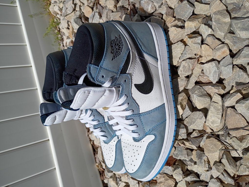 Men's Air Jordan 1 Mid Size 12
