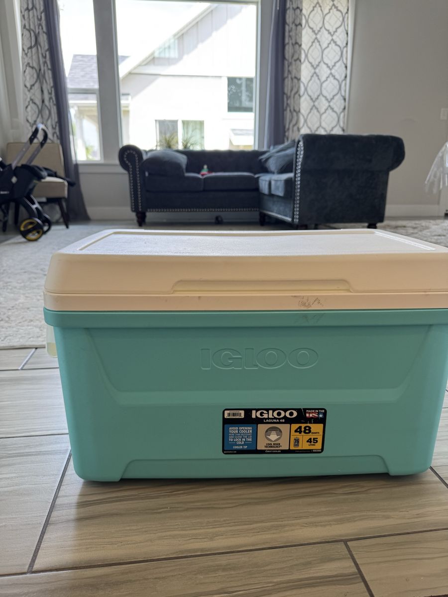 Igloo cooler